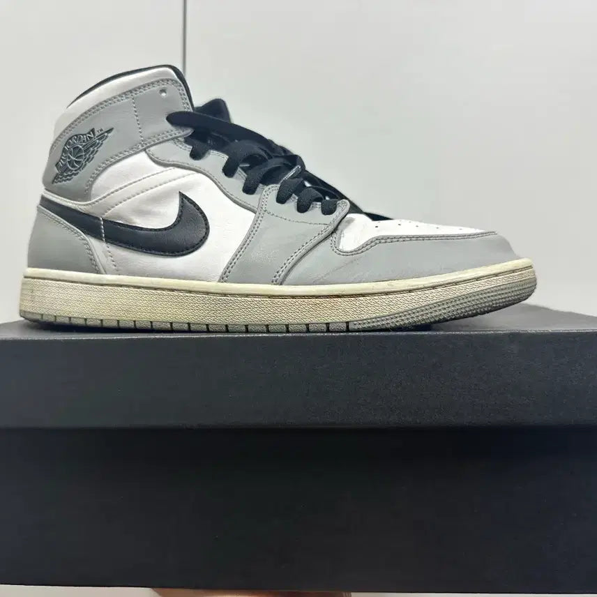 [BUNJANG] Air Jordan 1 Mid Smoke Grey / 조던 1 스모크그레이 미드