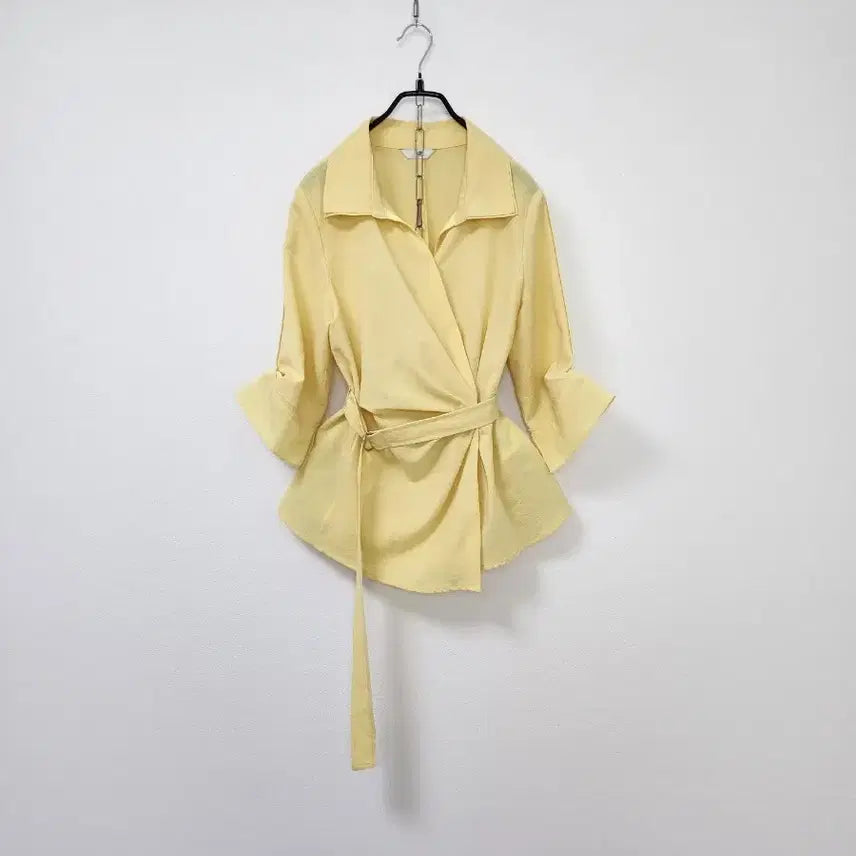 [BUNJANG] J.J. Ggot Belted Blouse / JJ지고트 벨티드 블라우스 55