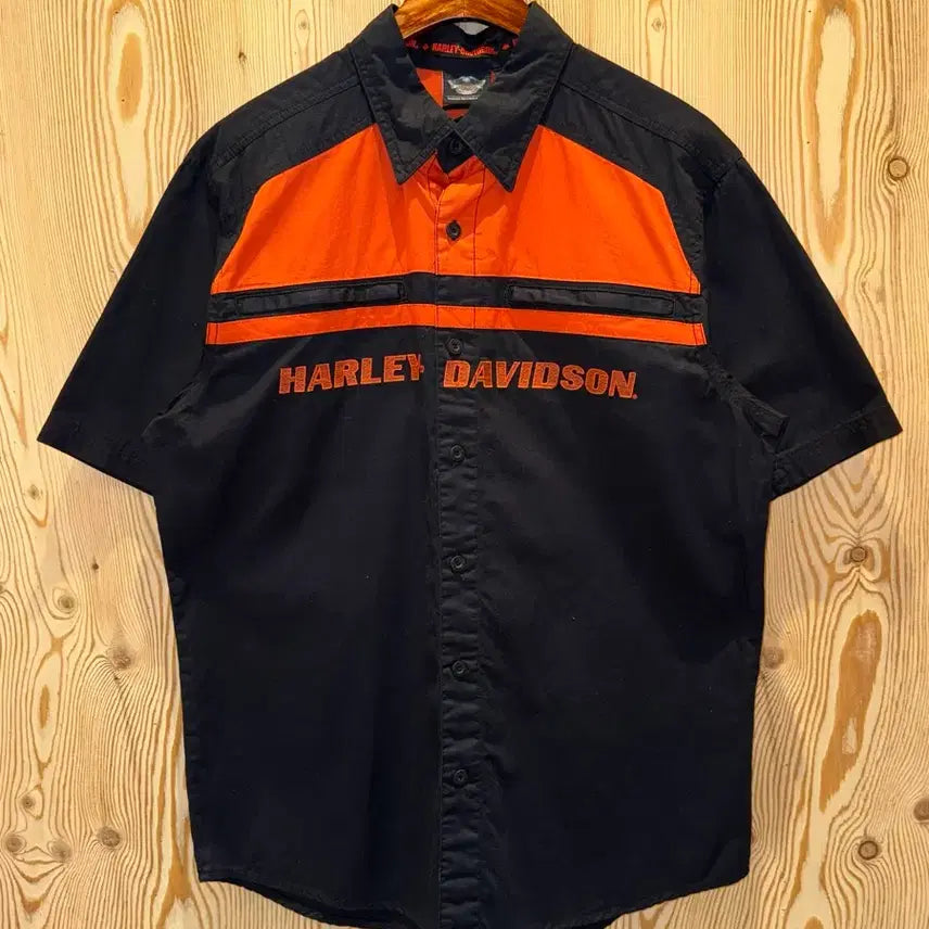 [BUNJANG] Harley-Davidson Lettering Logo Embroidered Short Sleeve Shirt / 할리데이비슨 레터링 로고 자수 반팔 셔츠