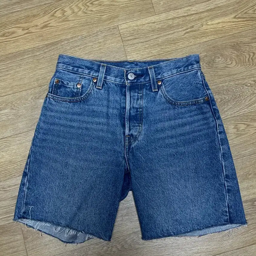 [BUNJANG] Levi's Denim Shorts Size 24 / 리바이스 청반바지 24사이즈
