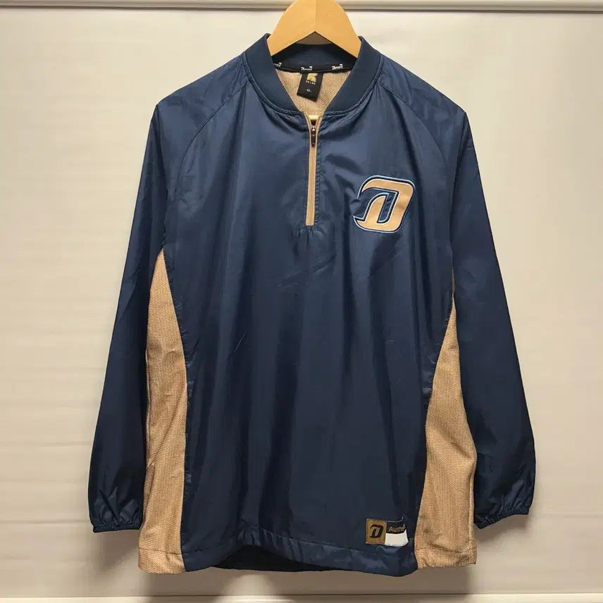 [BUNJANG] NC Dinos Authentic Training Navy Windbreaker Half-Zip Warm-up (Size 95) / [정품/95] NC다이노스 어센틱 트레이닝 네이비 바람막이 반집업 웜업