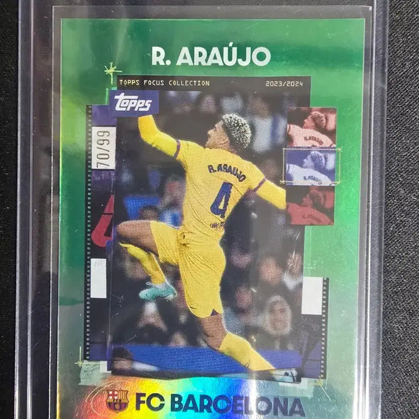 [BUNJANG] 2024 Topps Team Set Barcelona Ronald Araujo Limited Edition Football Card #70/99 / 2024 탑스 팀셋 바르셀로나 로날드 아라우호 99한정 축구카드