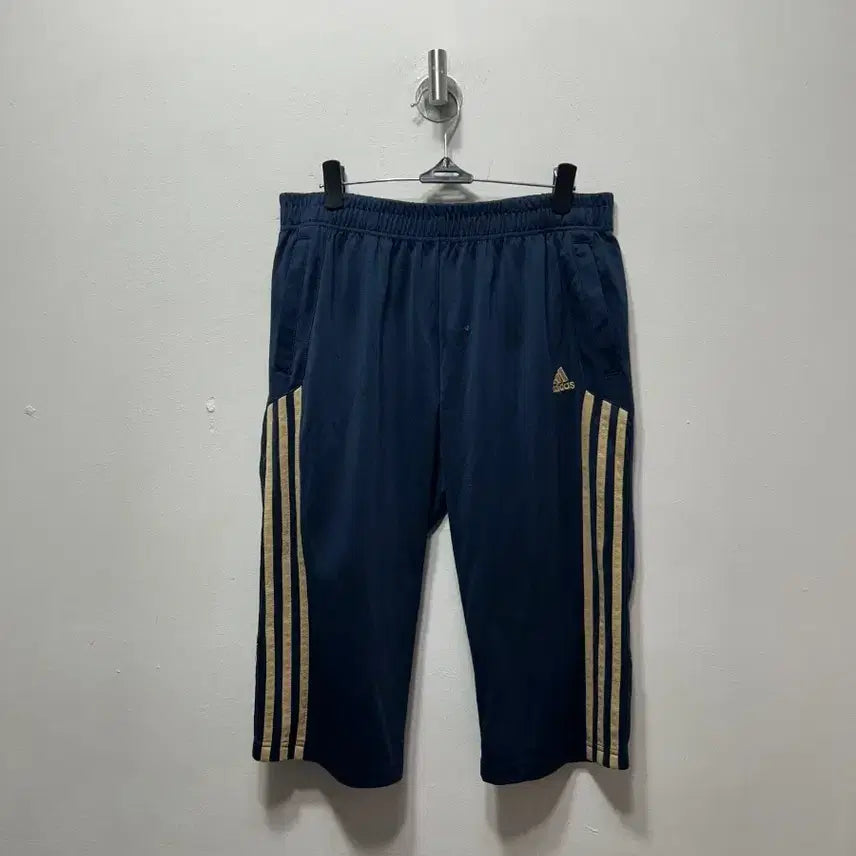 [BUNJANG] Adidas Men's 3-Stripes 7/8 Training Pants Navy Size 100 / 아디다스 남성 3선 7부 트레이닝 바지 네이비 100사이즈