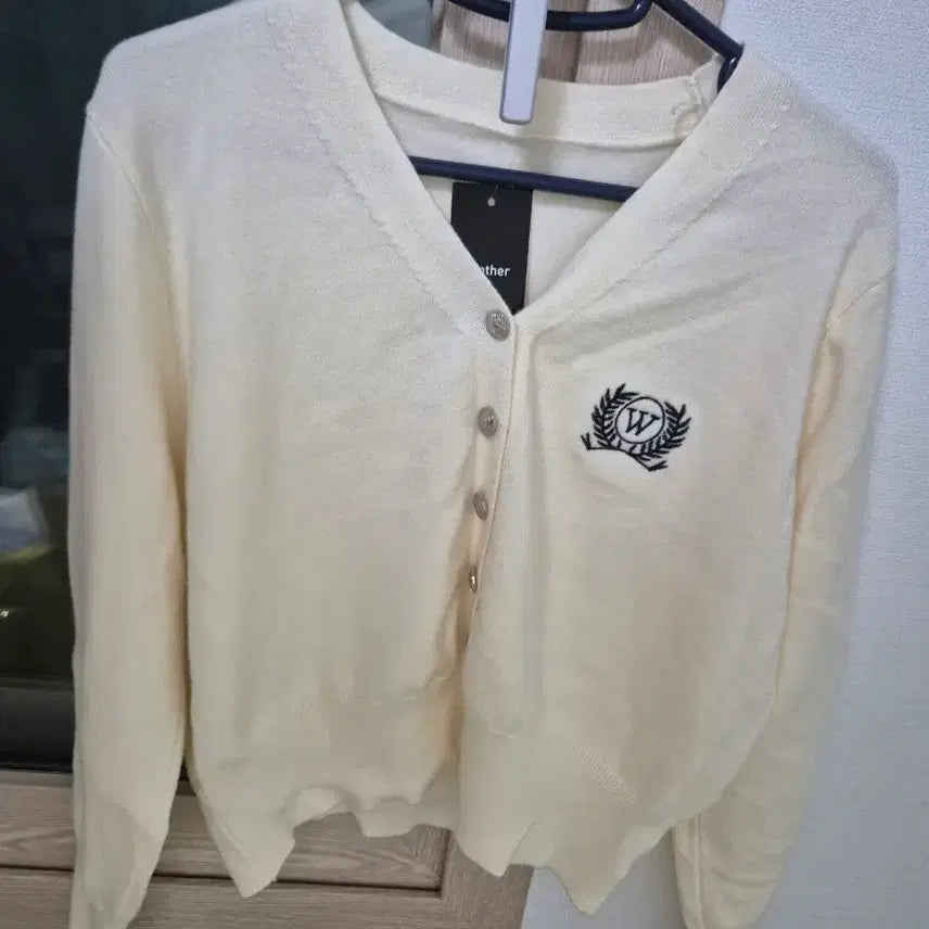[BUNJANG] Cream Knit Cardigan / 니트 가디건 크림색