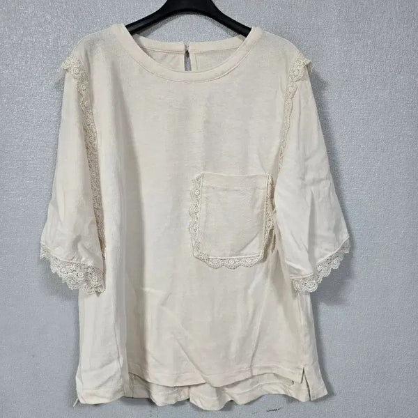 [BUNJANG] Lace Trimmed Large Pocket Rayon Blend Short Sleeve T-Shirt / 레이스배색 큰포켓 레이온혼방 반팔티 77