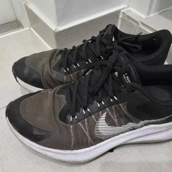 [BUNJANG] Nike Air Zoom Winflo 8 Running Shoes / 나이키 에어줌 윈플로8 265