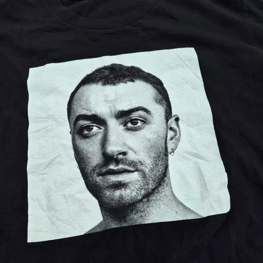 [BUNJANG] Sam Smith The Thrill of It All Tour Graphic T-Shirt / [M] 샘 스미스 (Sam Smith) 2집 앨범 공식 콘서트 투어 흑백