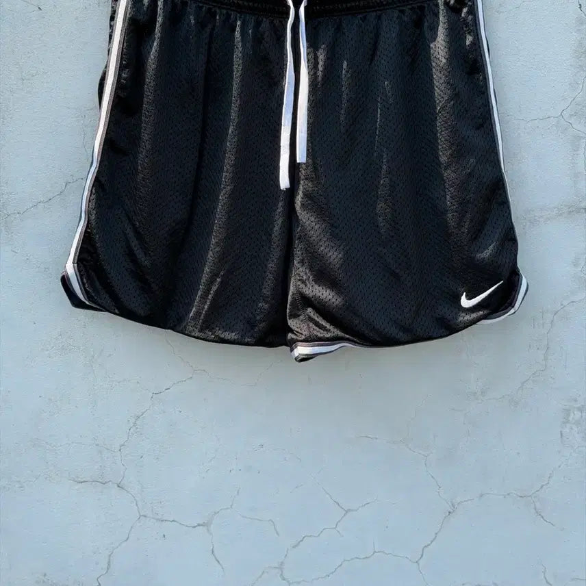 [BUNJANG] Nike Mesh Black Poly Shorts / [L] 나이키 메쉬 블랙 폴리 반바지