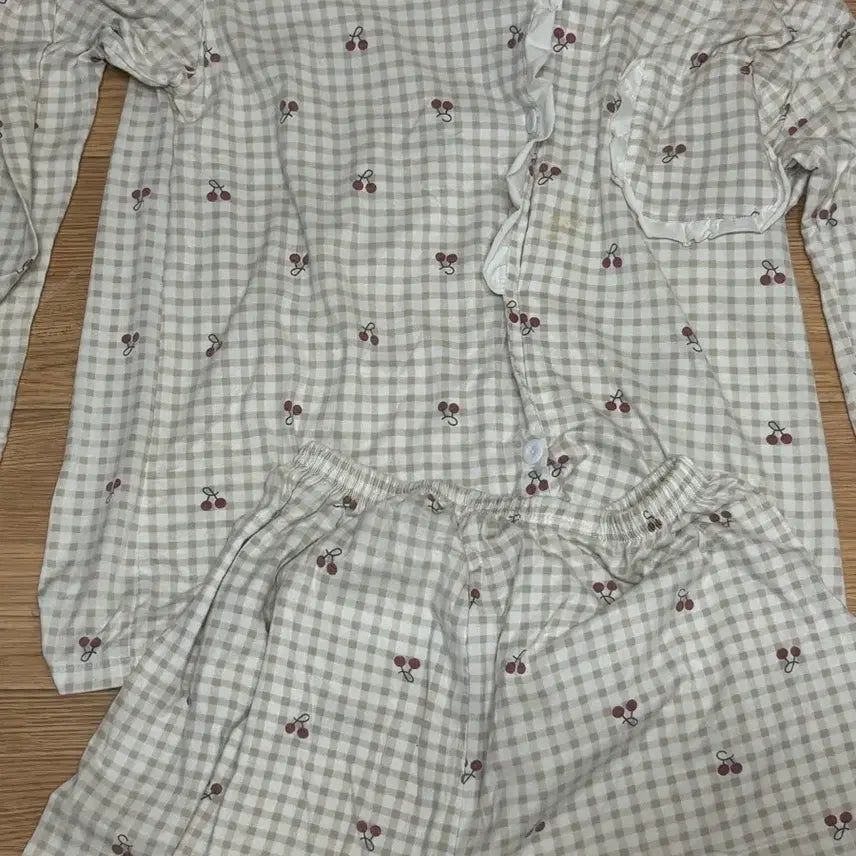[BUNJANG] Cherry Check Frill Long Sleeve Pajama Blouse / 체리체크 프릴 잠옷긴팔