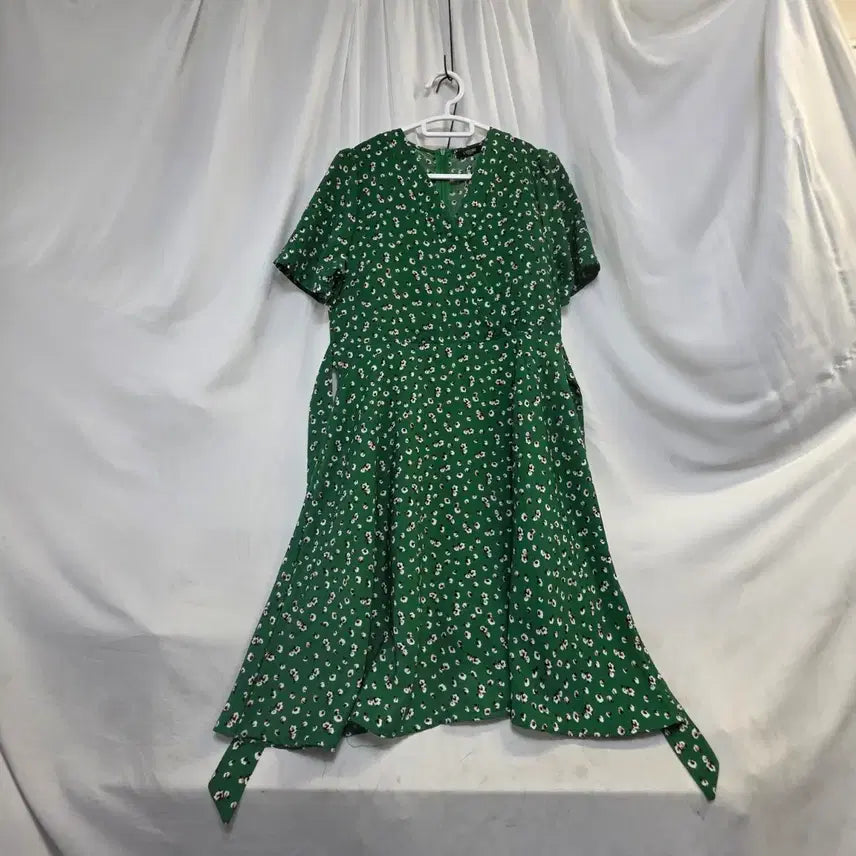 [BUNJANG] LECCOVE Green Floral Print Short Sleeve Midi Dress with Waist Tie / LECCOVE초록색 꽃무늬허리끈 반팔 원피스F