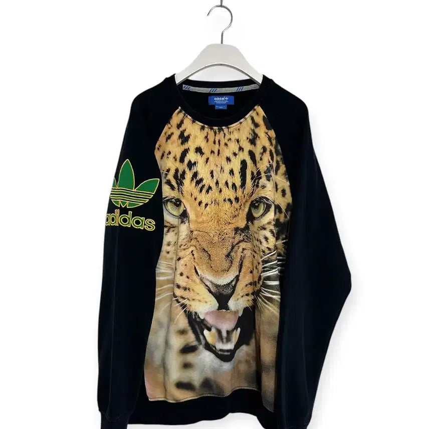 [BUNJANG] Adidas Leopard Black Sweatshirt / 아디다스 레오파드 블랙 맨투맨