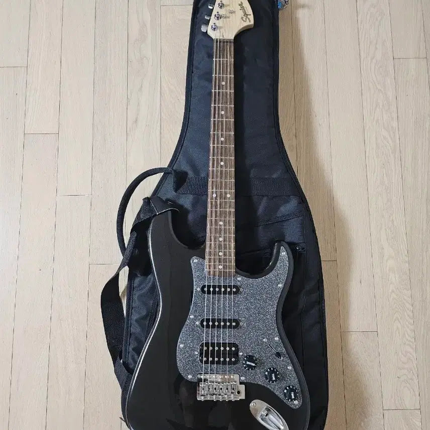 [BUNJANG] Squier Affinity Strat HSS Electric Guitar / 스콰이어 어피니티 스크랫 HSS