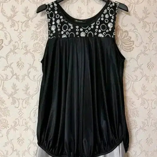 [BUNJANG] n.by N.COCO Black Cubic Sleeveless Dress Blouse / (새제품급)n.by N.COCO 블랙 큐빅장식 민소매 원피스 블라우스