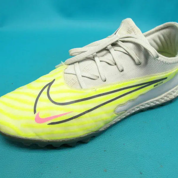 [BUNJANG] Nike Phantom GX Futsal Soccer Cleats (Size 260) / 260/r2-459/나이키 팬텀 GX 풋살화 축구화/구제특별시