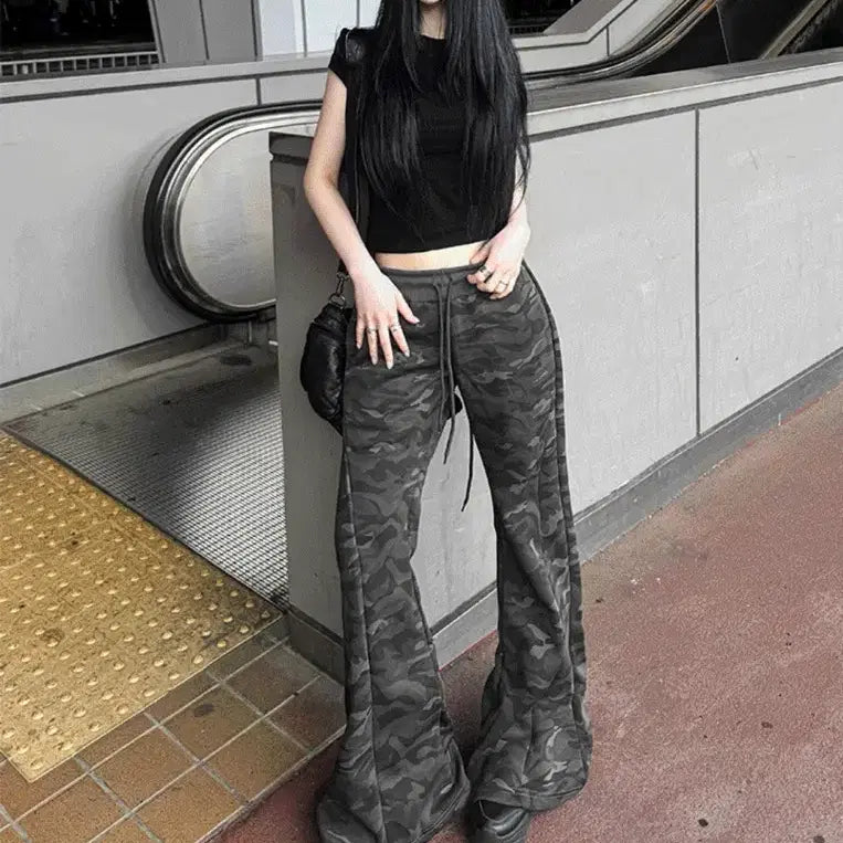 [BUNJANG] Hatsukoshi Camo Long Slim Flare Pants / 하츠코시 카모 롱 슬림 플레어 팬츠