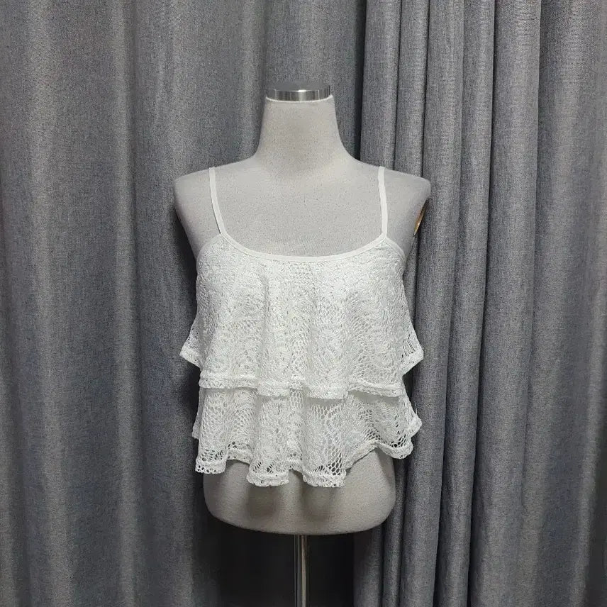[BUNJANG] Sleeveless Frill Camisole Blouse / 슬리브리스 프릴 나시블라우스