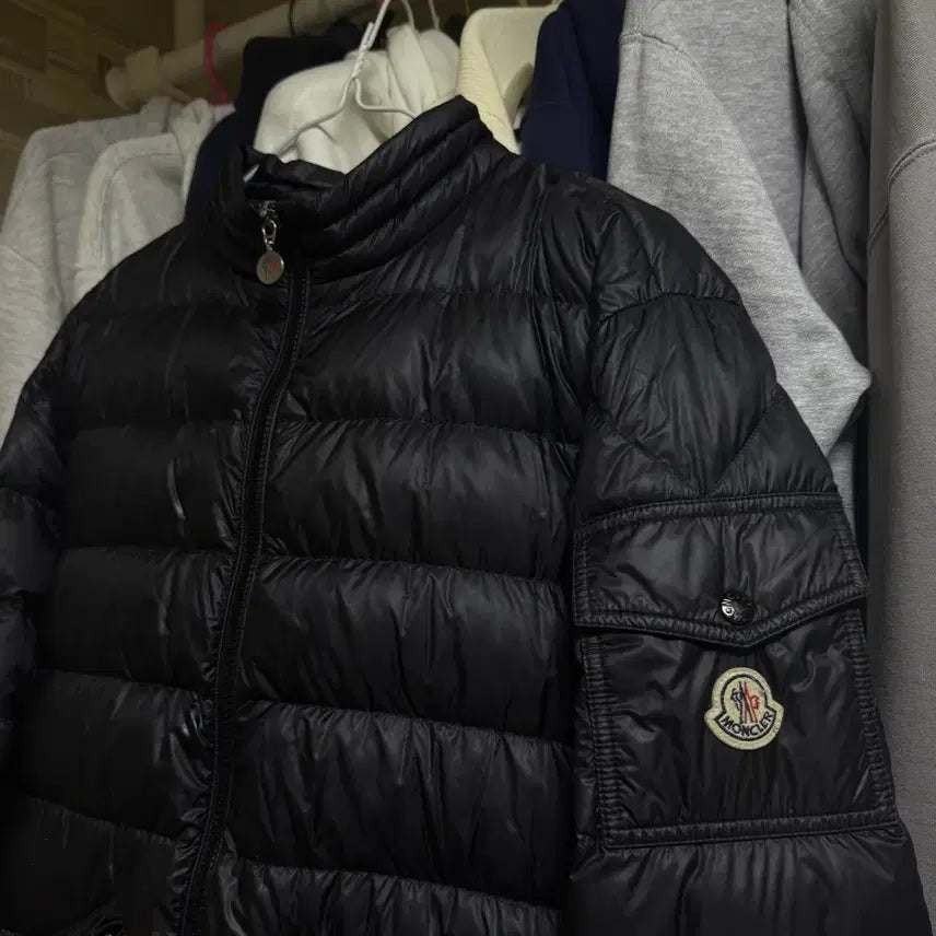 [BUNJANG] Moncler Agay Lightweight Down Jacket / 몽클레어 아게이 경량패딩
