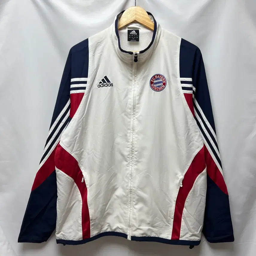 [BUNJANG] Adidas Bayern Munich White Old School Windbreaker 105 / [정품/105] 아디다스 바이에른 뮌헨 화이트 트레이닝 올드스쿨 바람막이