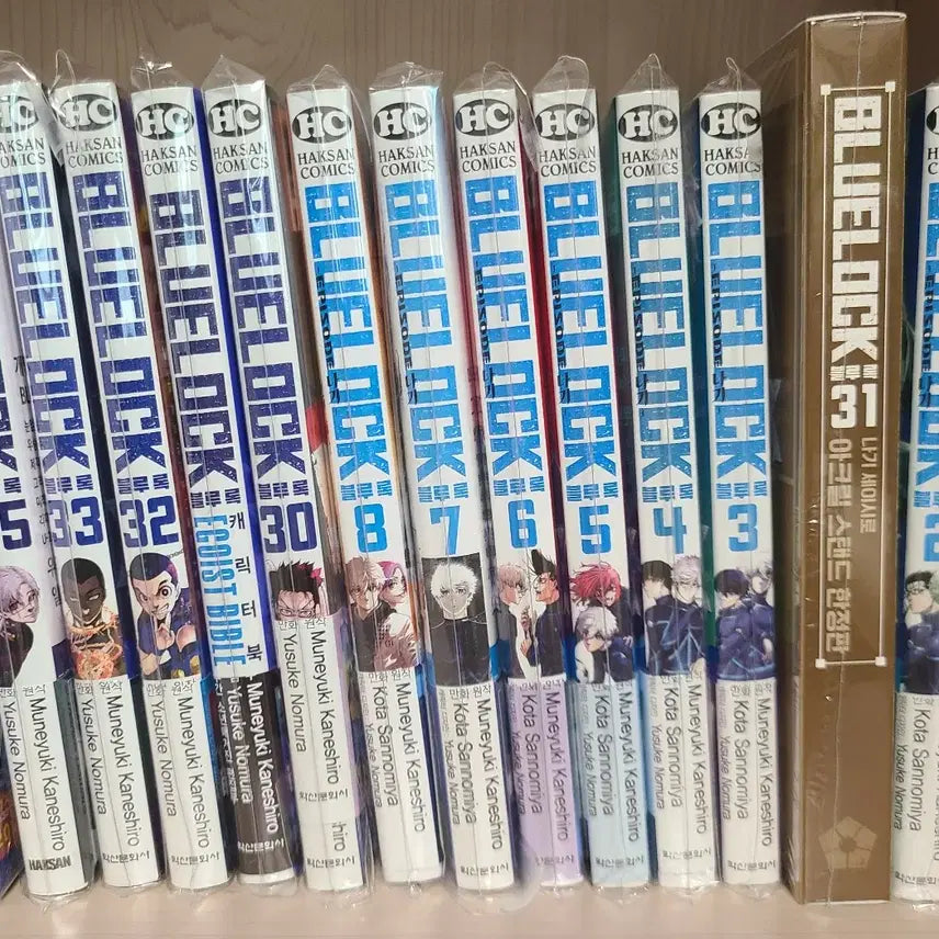 [BUNJANG] Blue Lock Manga Volume 30-35 (First Edition, Sealed) Bundle / 만화책 블루록 초판 미개봉 애니메이트 일괄