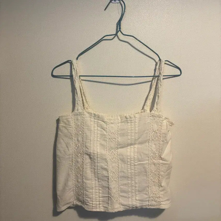 [BUNJANG] Ivory Lace Strap Camisole Blouse / 아이보리 레이스 끈 블라우스 나시