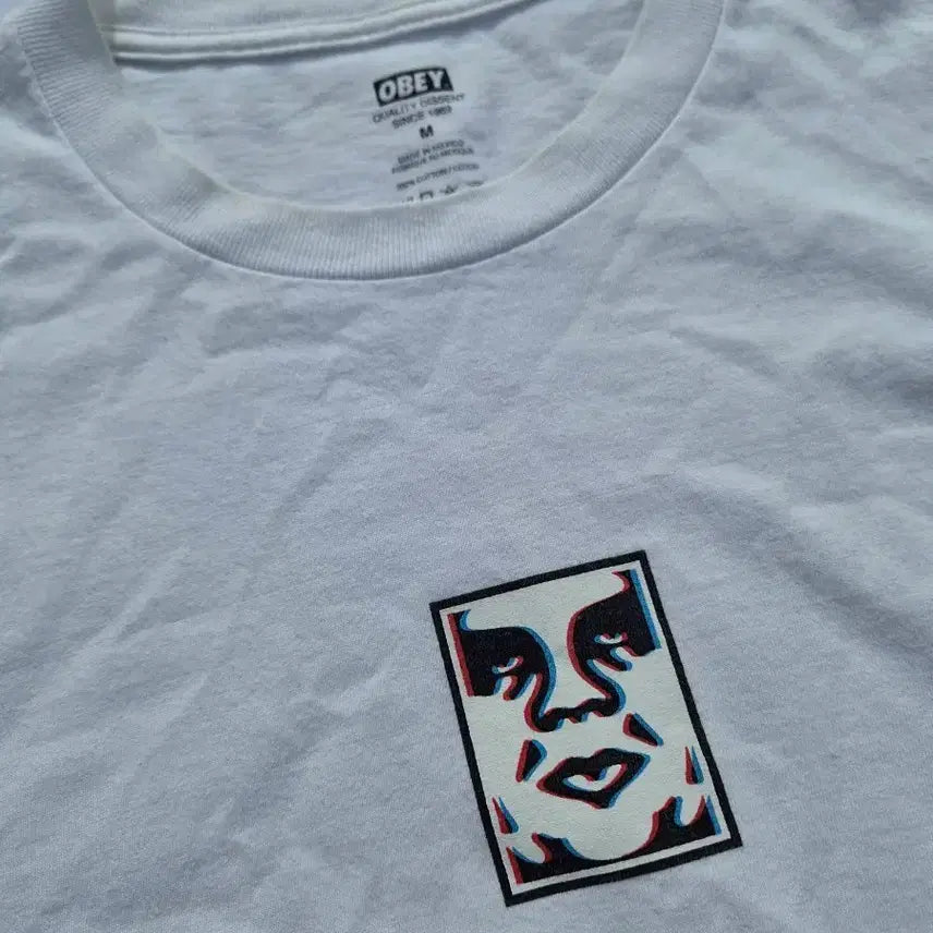 [BUNJANG] OBEY Giant Face 3D Glitch Street T-Shirt White Cotton / [M] 오베이 (OBEY) 자이언트 페이스 3D 글리치 스트릿 반팔 티셔