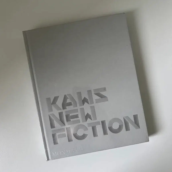 [BUNJANG] KAWS Art Book Hardcover / [미개봉/새책] 카우스 아트북/도록/화집