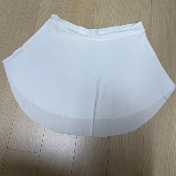 [BUNJANG] Bullet Pointe Full-On Skirt White L / 불릿포인트 풀온스커트 화이트 L