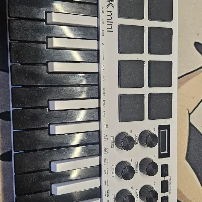 [BUNJANG] Akai MPK Mini Keyboard / Again MPK mini
