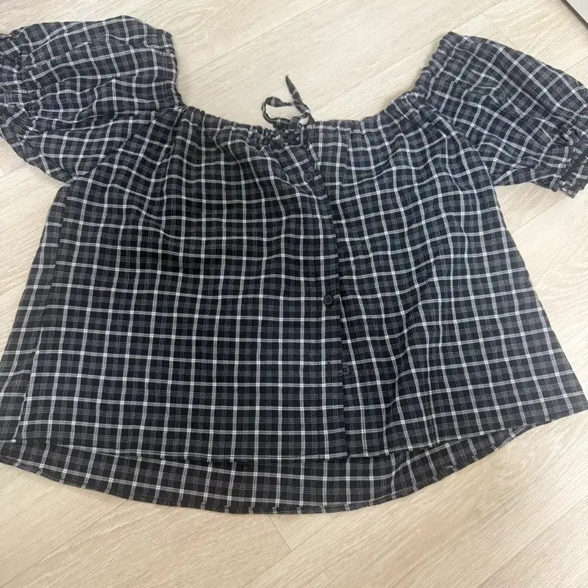 [BUNJANG] Black Checkered String Blouse / 검정 체크 블라우스