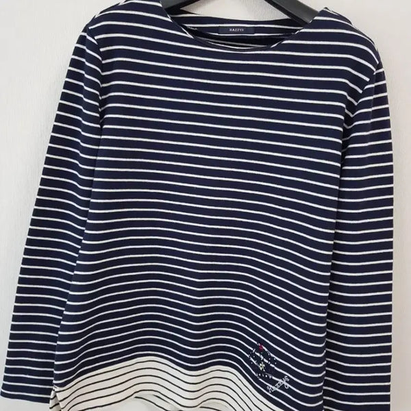 [BUNJANG] Hazzys Women's Round Neck T-Shirt / 헤지스 정품 여성 라운드티셔츠