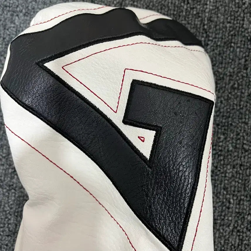 [BUNJANG] Golf Driver Cover White Black Red Stitch Numeric Design / 드라이버 커버