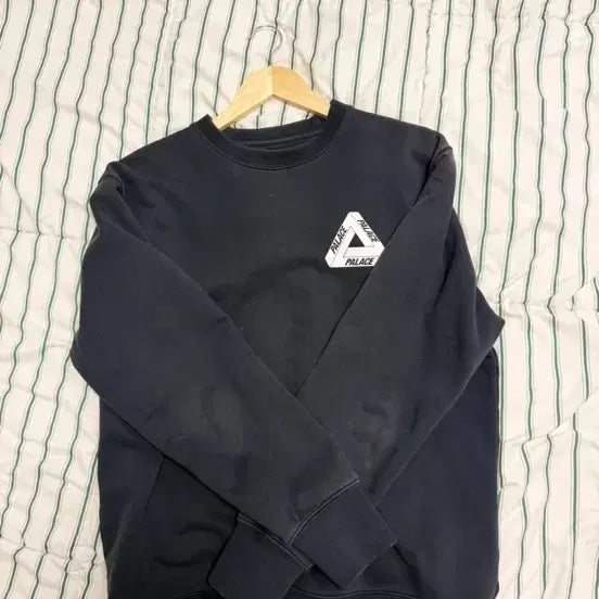 [BUNJANG] Palace Sweatshirt / 팔라스 맨투맨