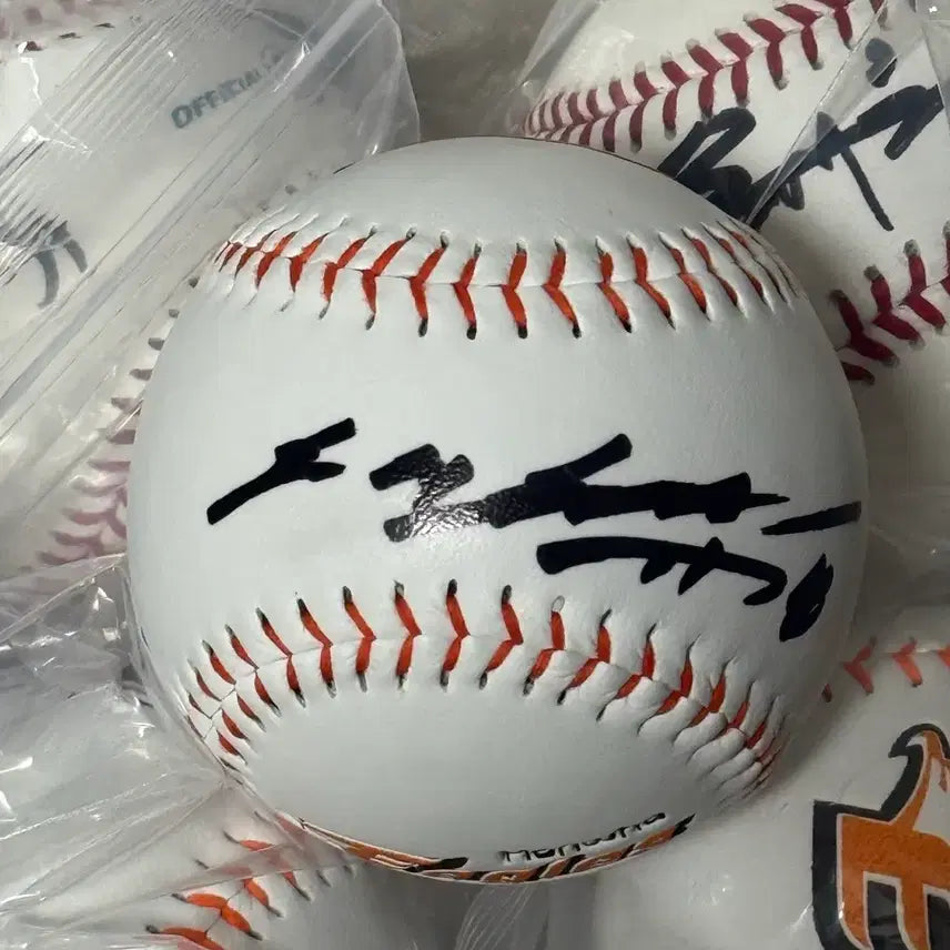 [BUNJANG] Hanwha Eagles Noh Si-hwan Signed Baseball / 한화이글스 노시환 로고볼 친필 싸인볼