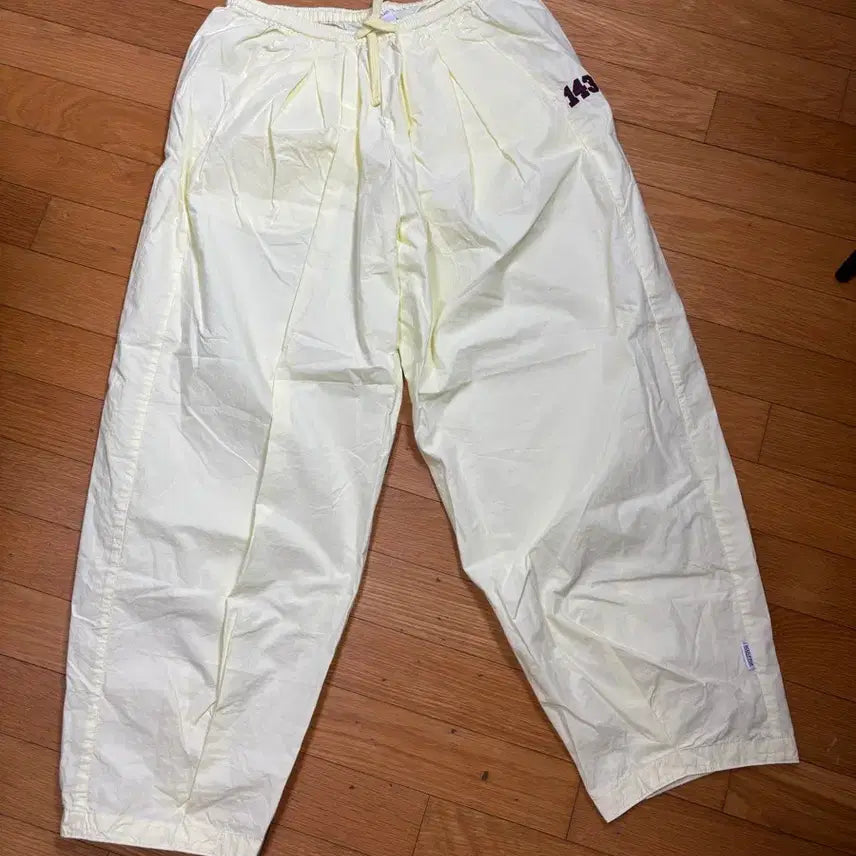 [BUNJANG] Sculptor Yellow Training Pants / 스컬프터 옐로우 트레이닝 팬츠