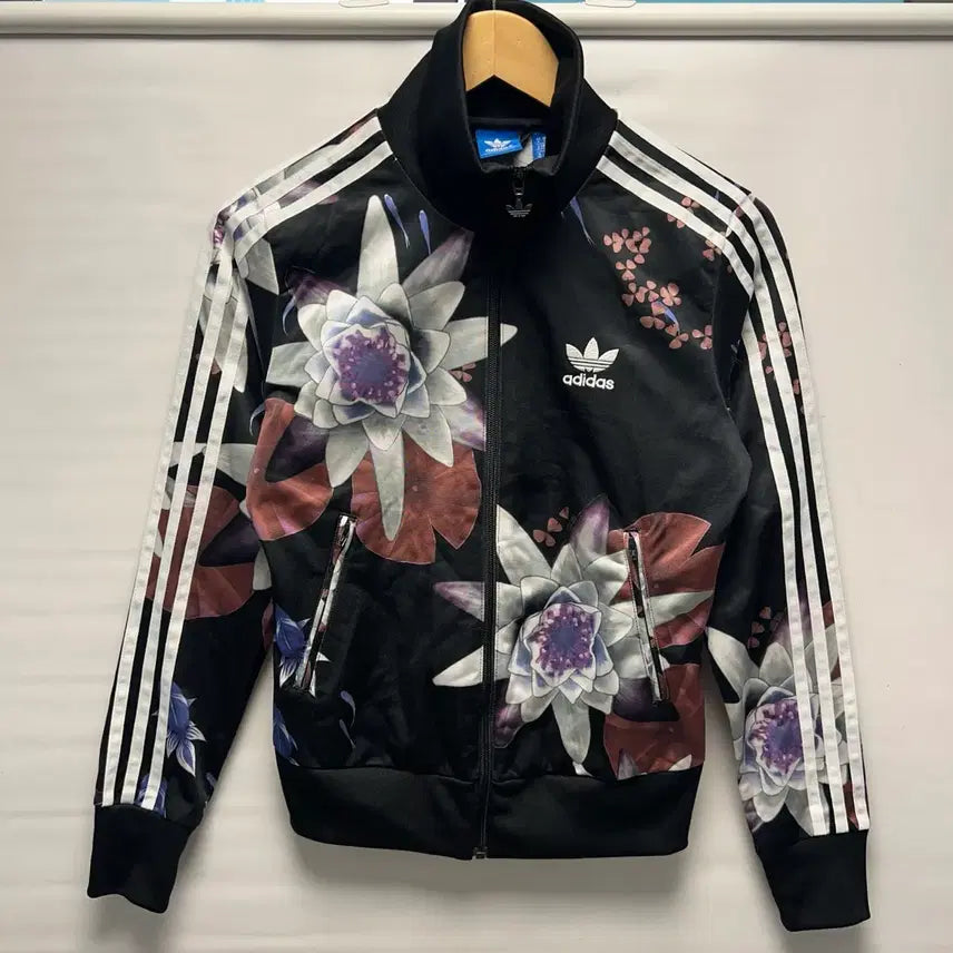 [BUNJANG] Adidas Firebird Back Logo Lotus Flower Track Top Jersey (M) / [정품/M] 아디다스 파이어버드 플라워 백로고 로터스 블랙 트랙탑 져지