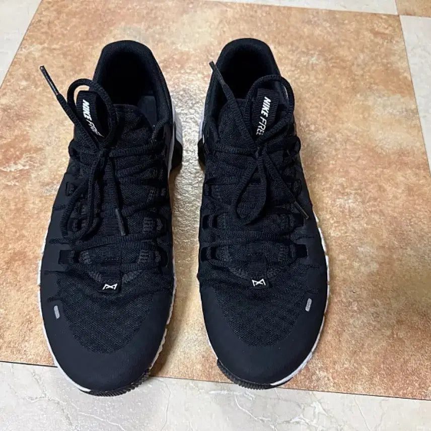 [BUNJANG] Nike Free Metcon 5 Men's Shoes 270mm / 나이키 프리 메이콘5 운동화 남성용 270mm