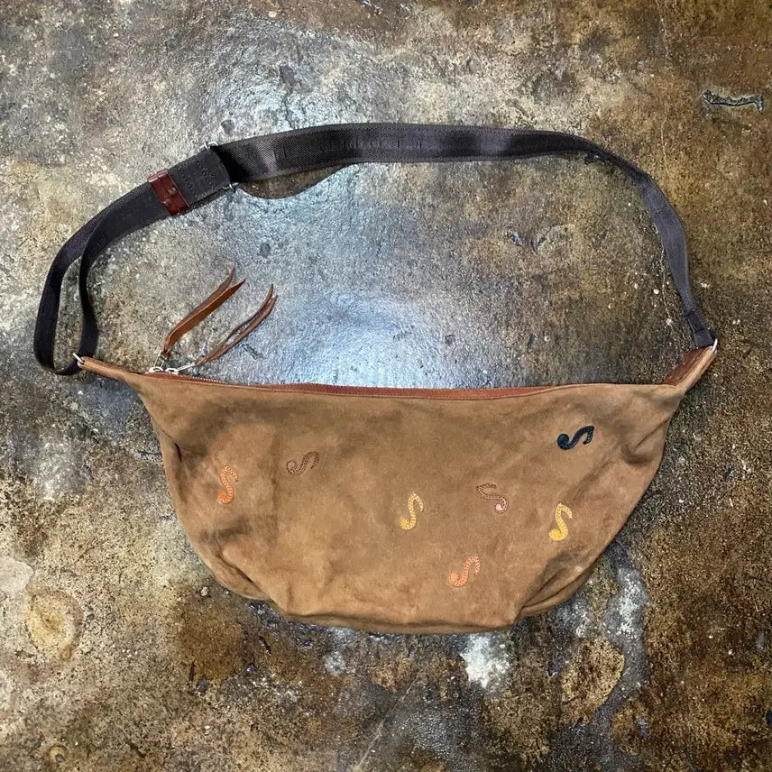 [BUNJANG] Red Moon Suede Shoulder Bag / Red moon 숄더백