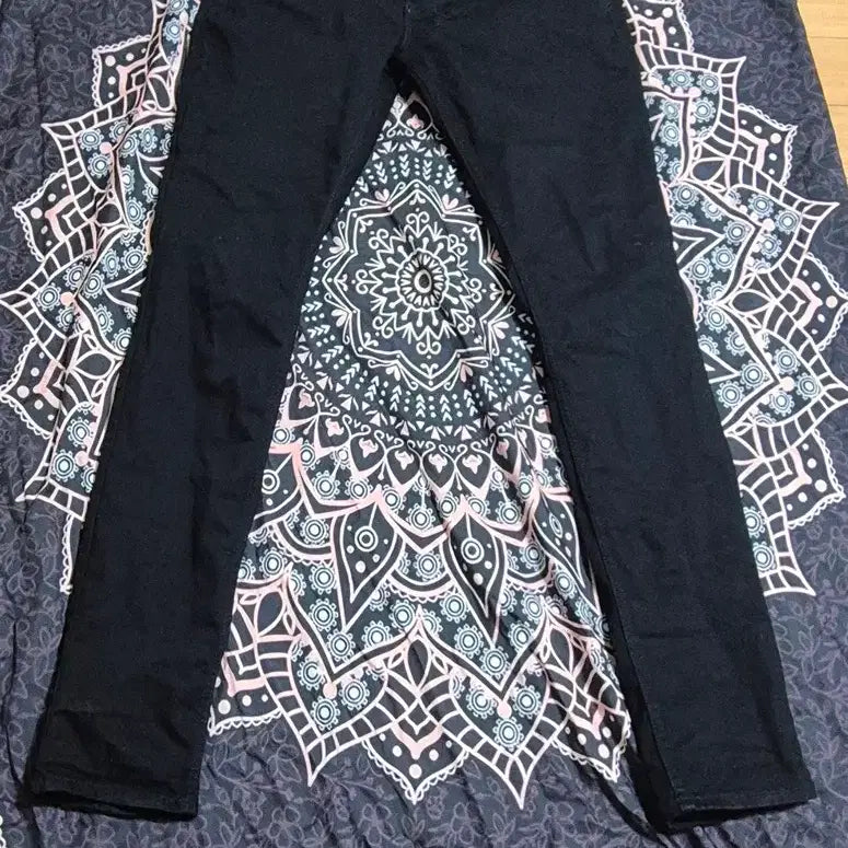 [BUNJANG] Soobee Skinny Jeans Black / 수비 스키니진