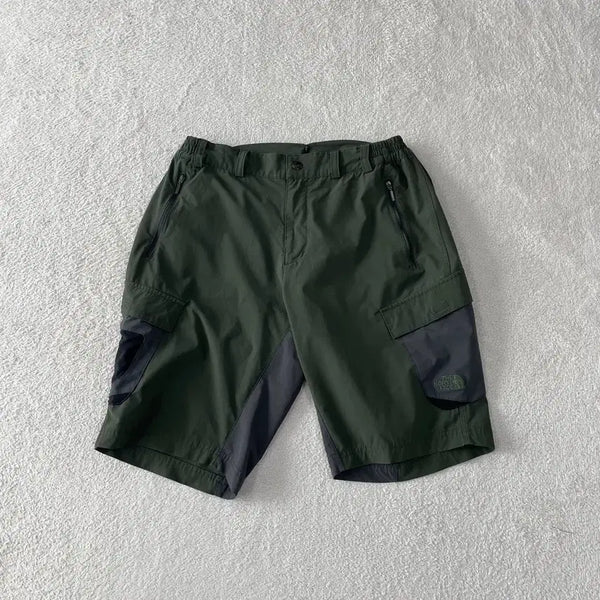 [BUNJANG] The North Face Men's Cargo Shorts - Size M / M 노스페이스 카고 반바지