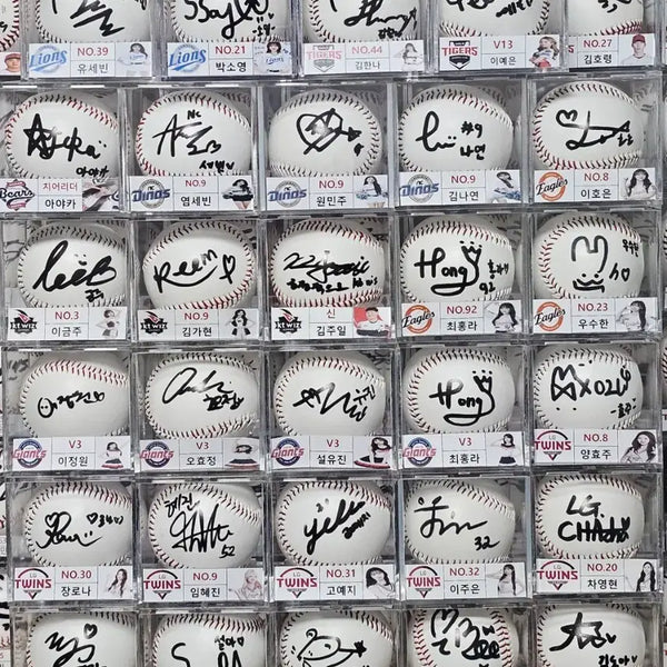 [BUNJANG] Autographed Cheerleader Ball / 치어리더 싸인볼(예약용)