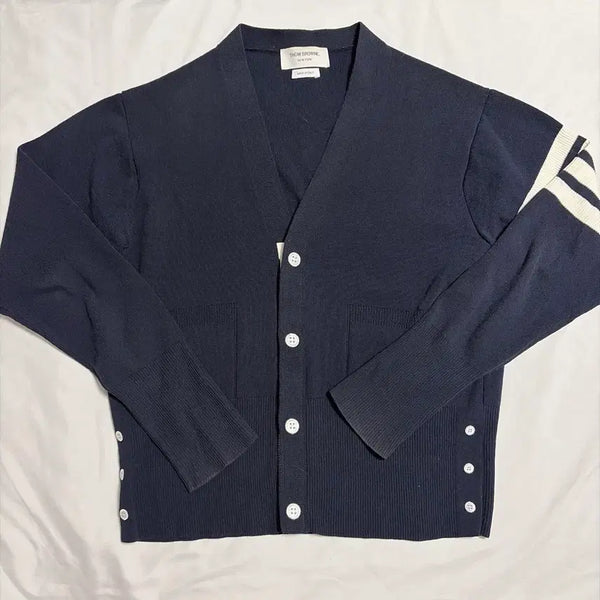 [BUNJANG] Thom Browne Trompe L'oeil 4-Bar V-Neck Cardigan / 톰브라운 트롱프뢰유 4선 브이넥 가디건