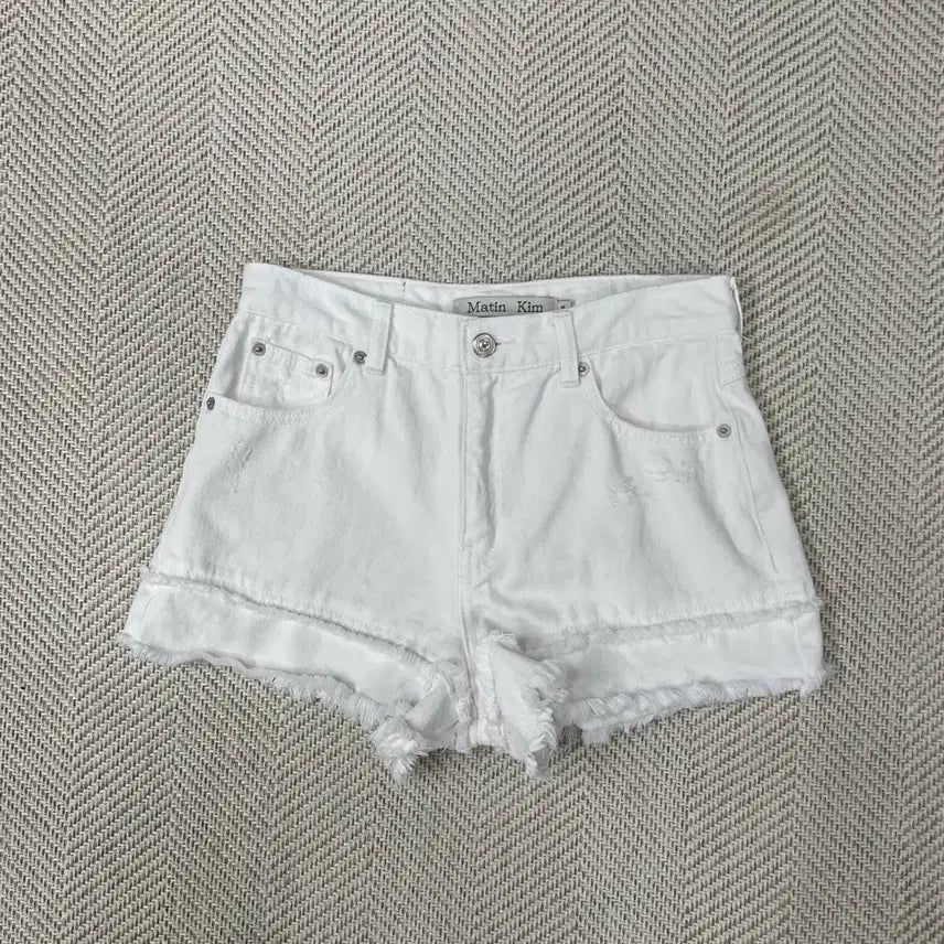 [BUNJANG] Matin Kim White Denim Shorts S / 마뗑킴(Matin Kim) 화이트 데님 숏팬츠 S