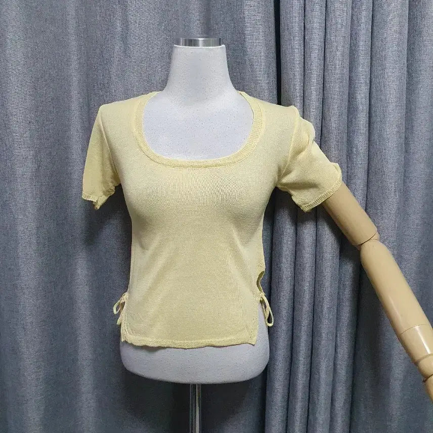 [BUNJANG] Siseul Ribbons Detail Yellow Knit / 시슬 리본디테일 옐로니트