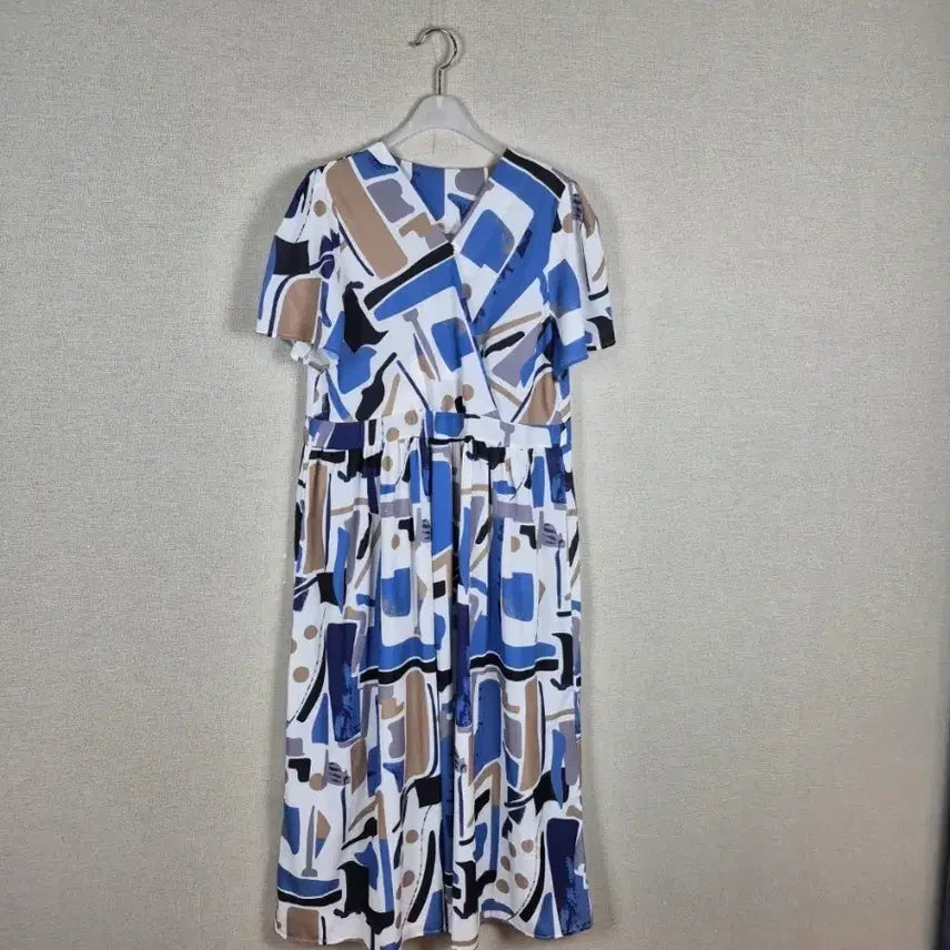 [BUNJANG] Blue Brown Pattern A-Line Dress / (#55,66추천)블루브라운 패턴 하단 A라인 원피스