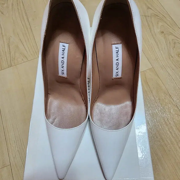 [BUNJANG] White High Heels / 화이트 하이힐