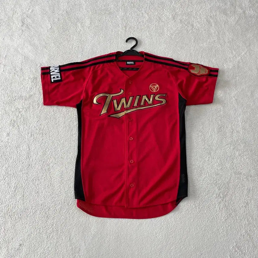 [BUNJANG] LG Twins Marvel Iron Man No-Name Half-Sleeve Jersey - Size 100 / 100 LG트윈스 마블 노마킹 아이언맨 유니폼 반팔