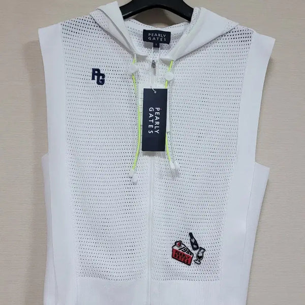 [BUNJANG] Pearly Gates Women's Patch Perforated Hooded Knit Vest White / 파리게이츠 여성 패치 타공 후드 니트 베스트 (새상품)