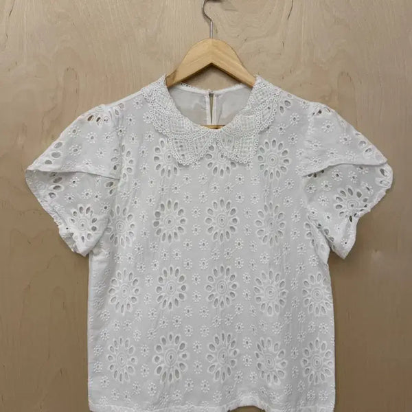 [BUNJANG] White Punching Lace Wrap Sleeve Top / [새상품] 화이트 펀칭 레이스 랩소매