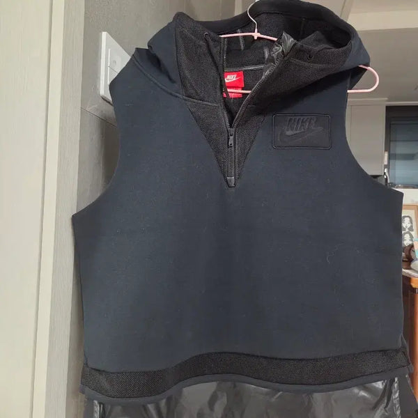 [BUNJANG] Nike Sleeveless Hoodie Black / 나이키 민소매 후드 블랙