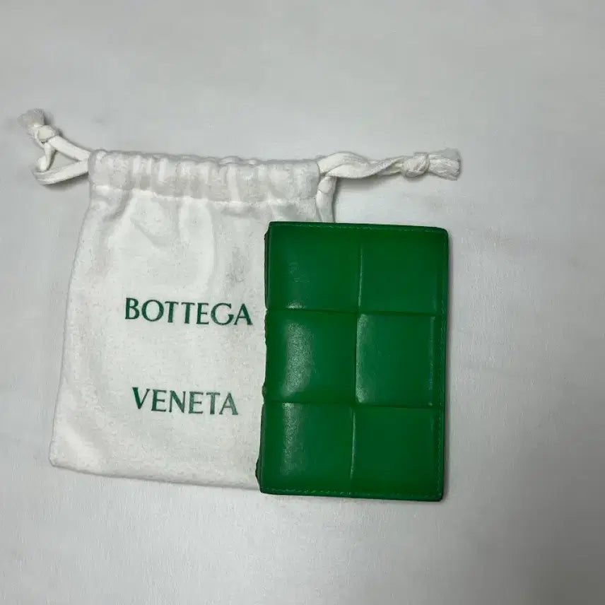 [BUNJANG] Bottega Veneta Cassette Bi-Fold Wallet Green / 보테가베네타 카세트 반지갑 그린